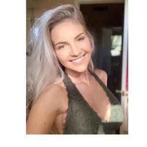 Meet your Posher, Ciara